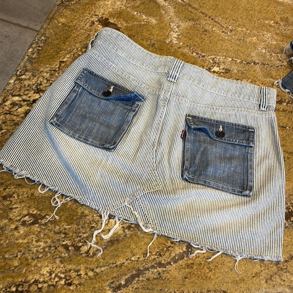 Levi’s engineer stripe denim skirt size 28 - Picture 9 of 10